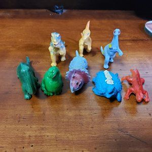 Lot of 25 Various Dinosaurs